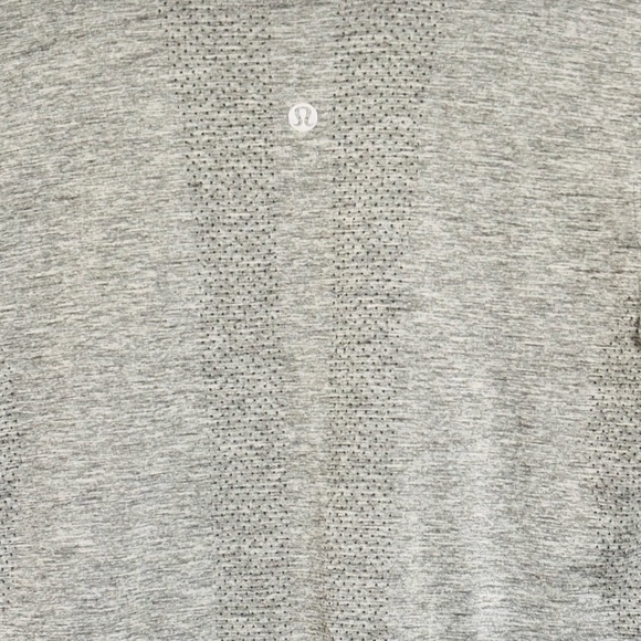 Luluemon Swiftly Tech Long-Sleeve Shirt 2.0
Hip Length Small slate/White - Picture 7 of 8